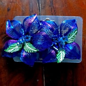 NWT wire flower hair clip